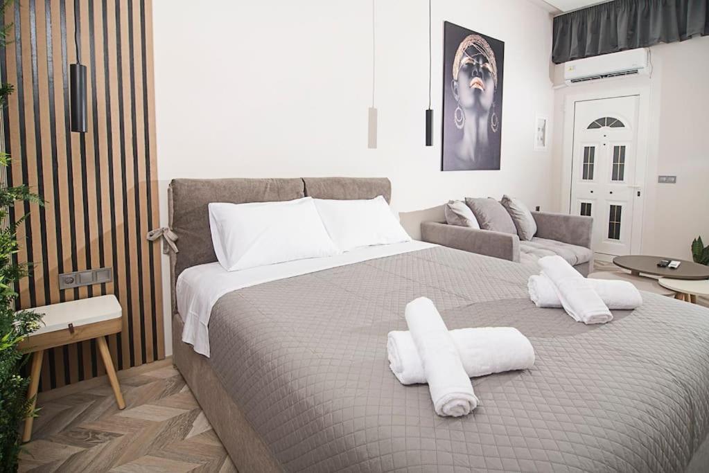 Joy'S Modern-Chic Home Kalamata Exterior foto